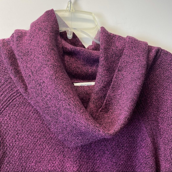 Ricki’s large cowl turtle neck sweater - Picture 4 of 7